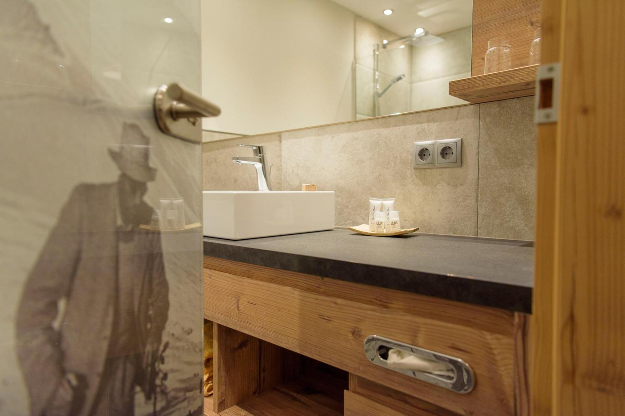 Apart Hotel San Antonio Σανκτ Αντόν αμ Άλμπεργκ Εξωτερικό φωτογραφία