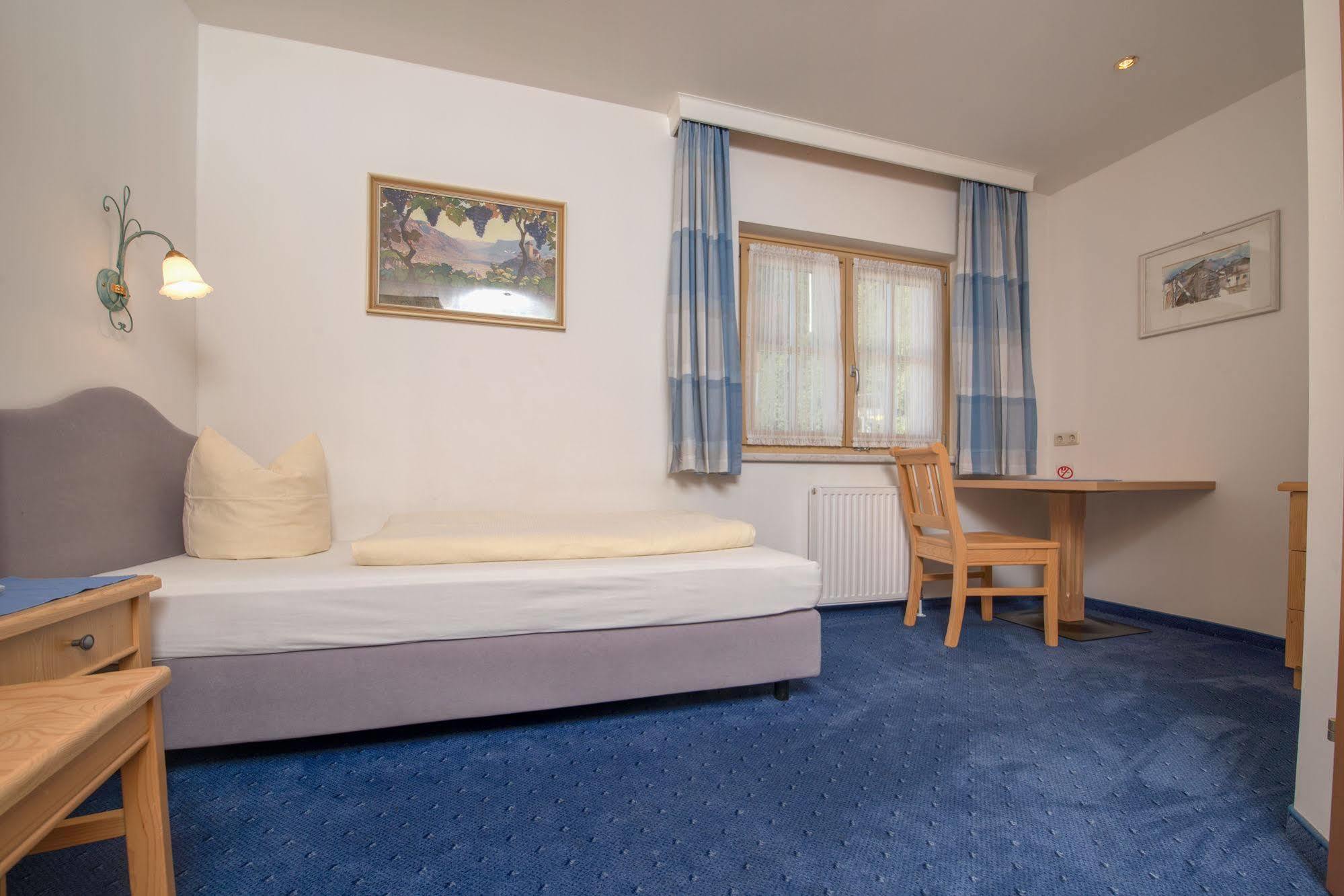 Apart Hotel San Antonio Σανκτ Αντόν αμ Άλμπεργκ Εξωτερικό φωτογραφία