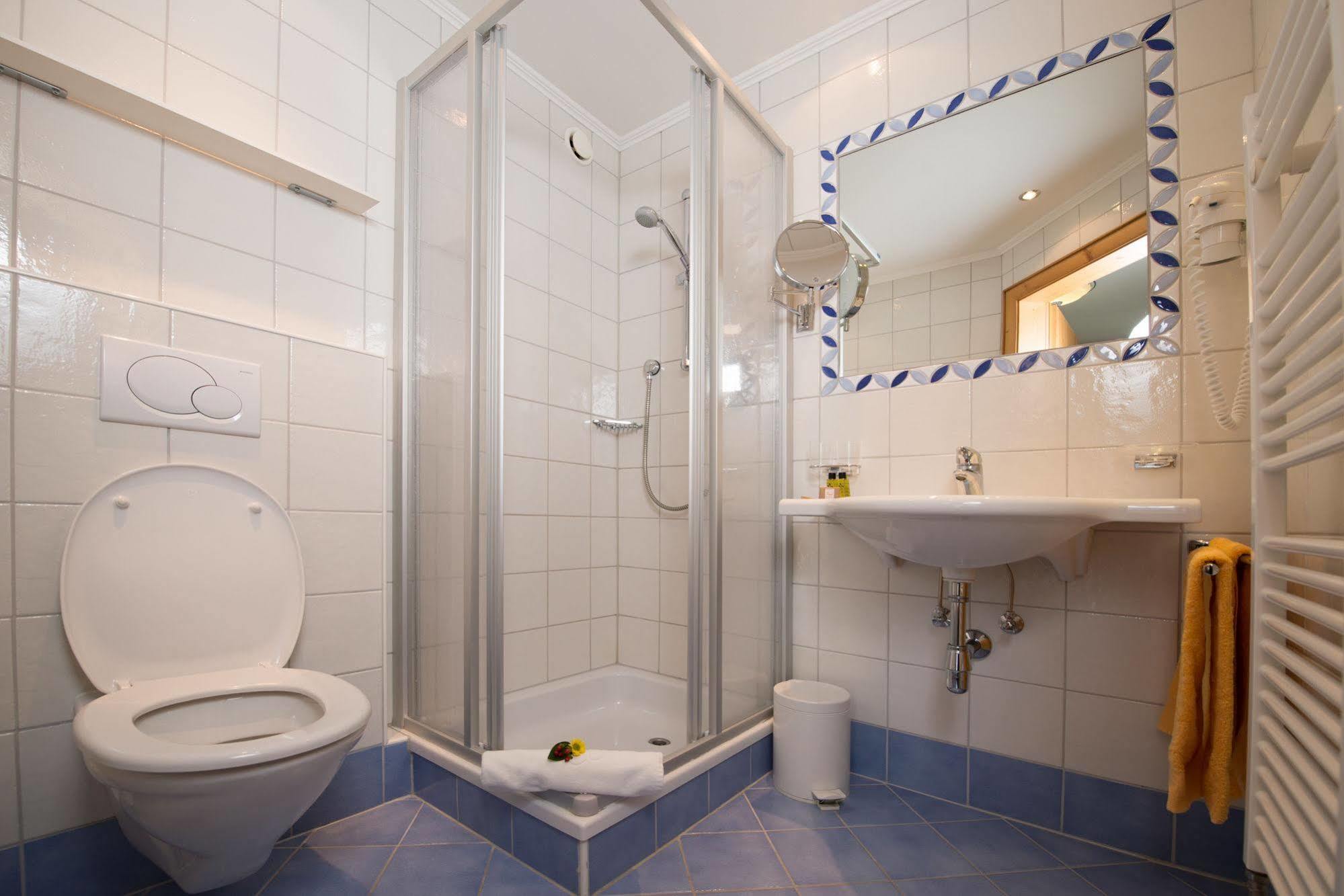 Apart Hotel San Antonio Σανκτ Αντόν αμ Άλμπεργκ Εξωτερικό φωτογραφία